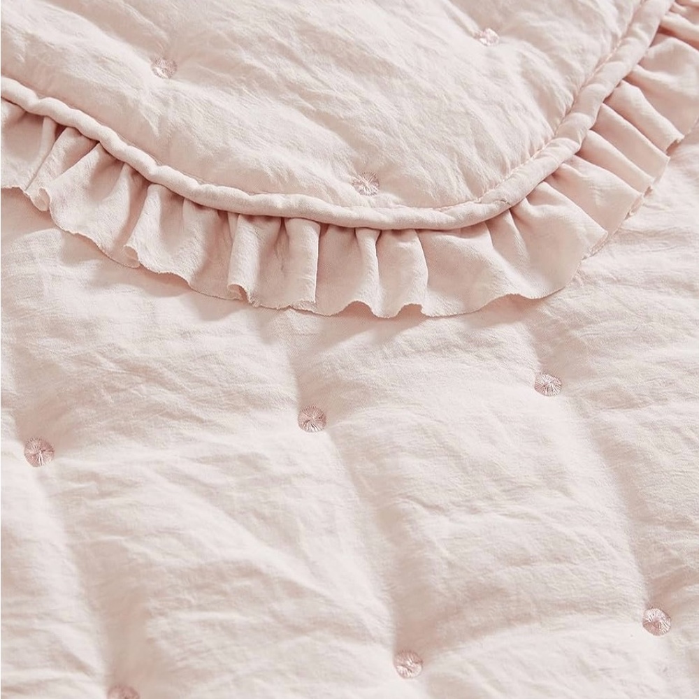 Laura Ashley Hailee Solid Pink Microfiber Quilt Set Queen - Picture 3 of 6